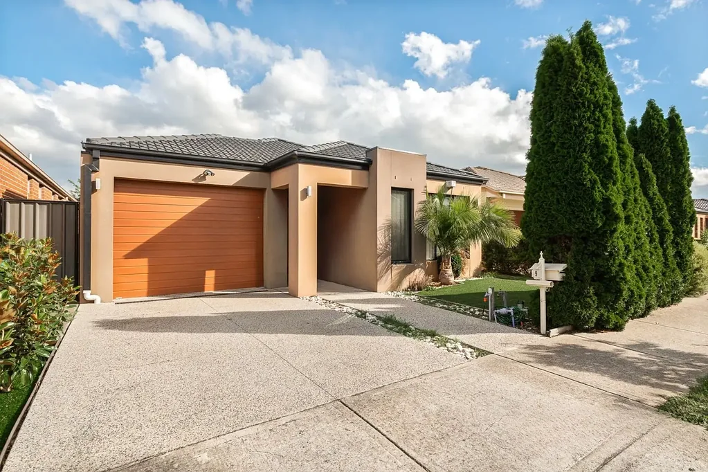 Modern Family Living in a Convenient Craigieburn Location