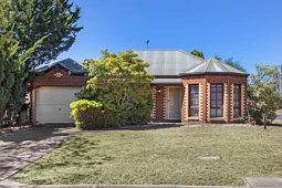 1/8 Maplehurst Avenue, Hoppers Crossing