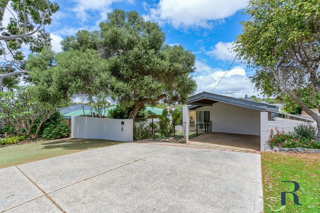 4 Bowling Place, Melville, WA 6156