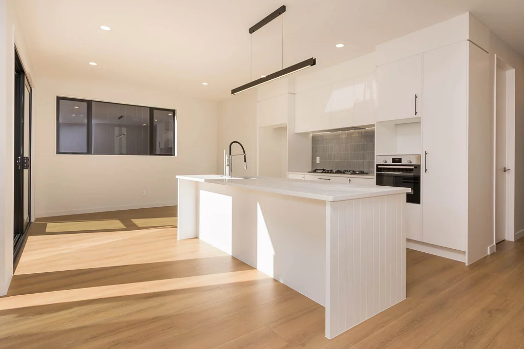 Brand new executive style four bedroom house i...