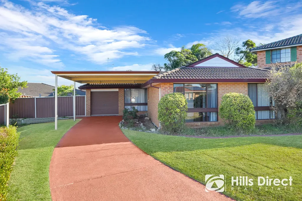 PROPERTY WITH POOL!