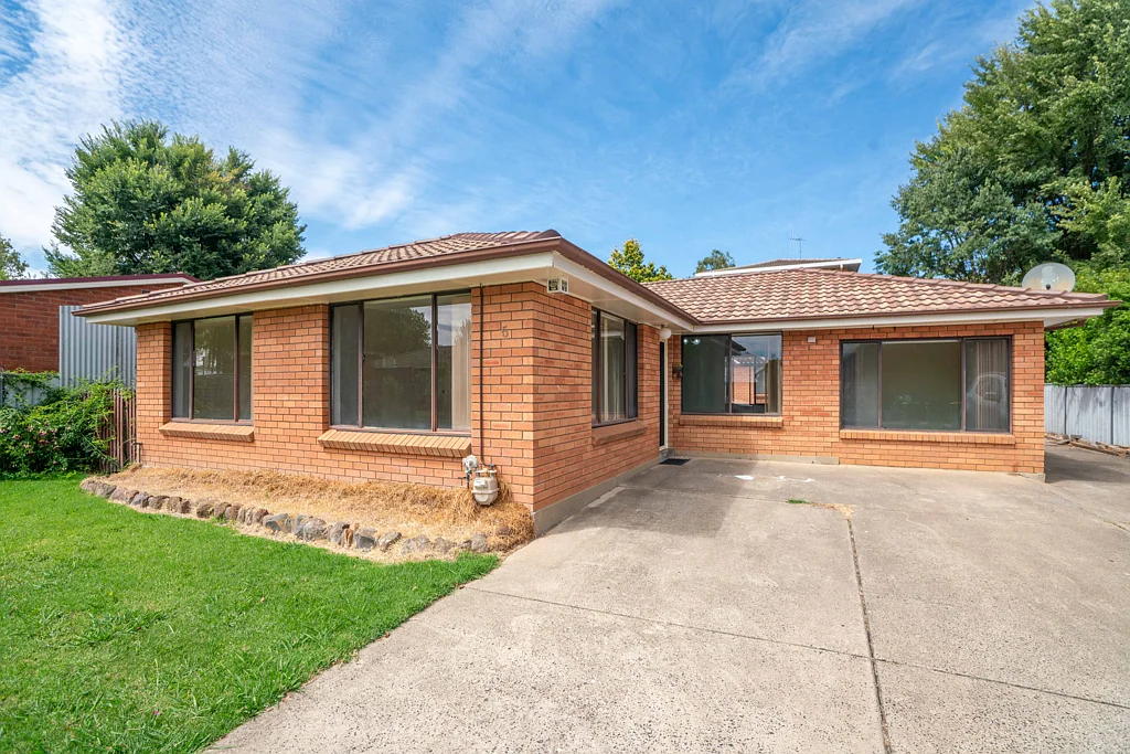 5 Wade Place, Orange, NSW 2800