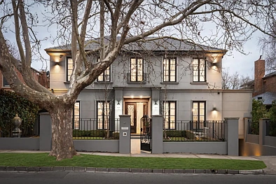 Kew 5 Slaapkamer Expansive family haven in premium locale