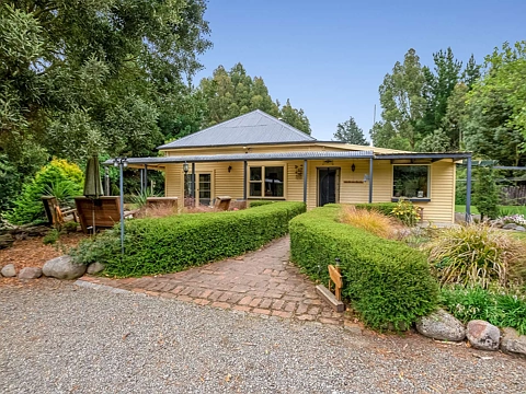 Chertsey 3房  Stunning Rural Lifestyle Retreat