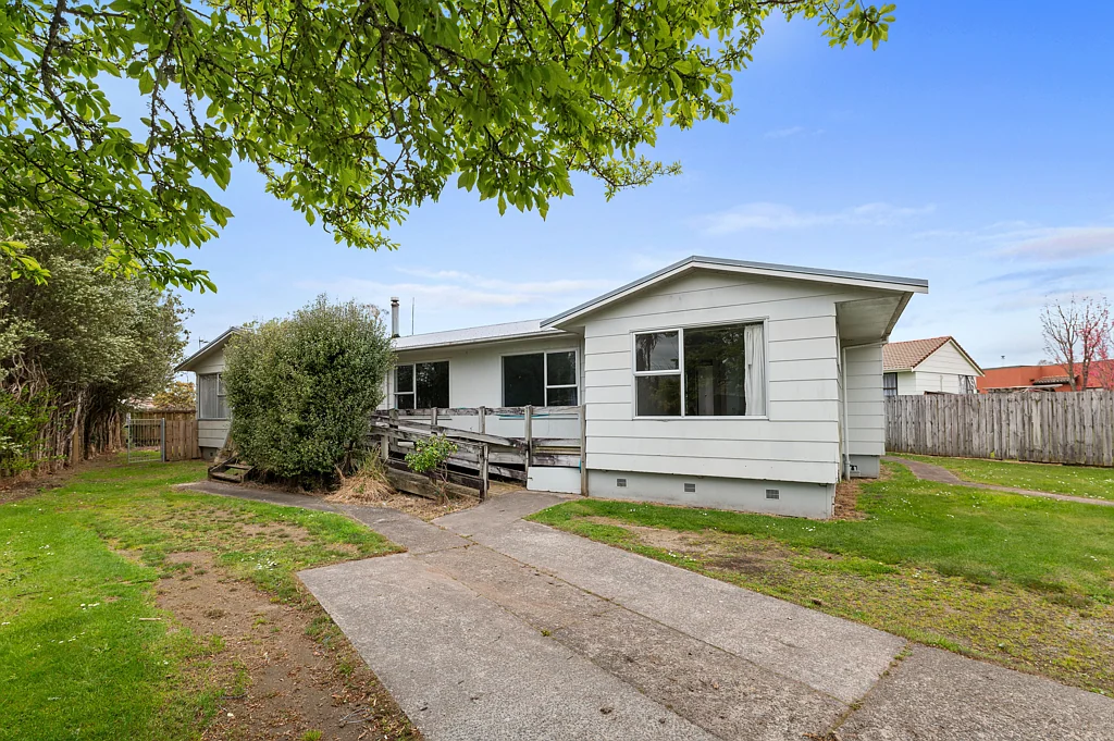 Rotorua Central 5ਬੈੱਡਰੂਮ Renovator’s dream in Kawaha Point