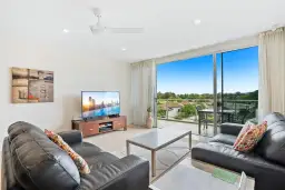 2411/2 Activa Way, Hope Island