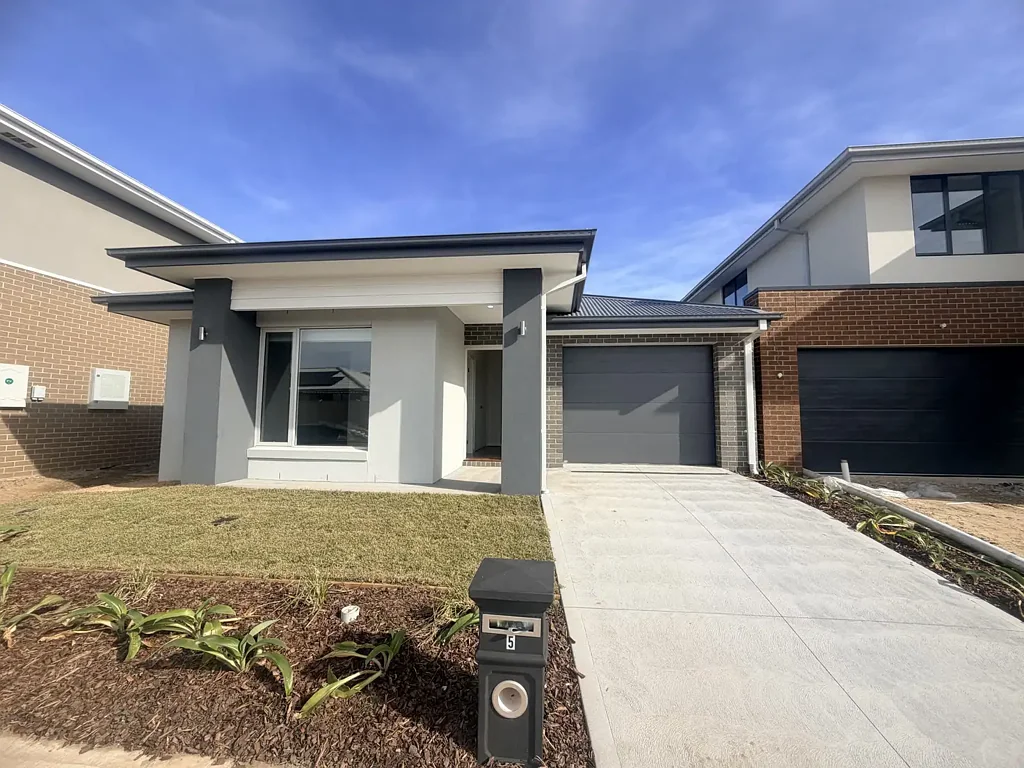 Brand New Family Home with Premium Fisher & Paykel Appliances