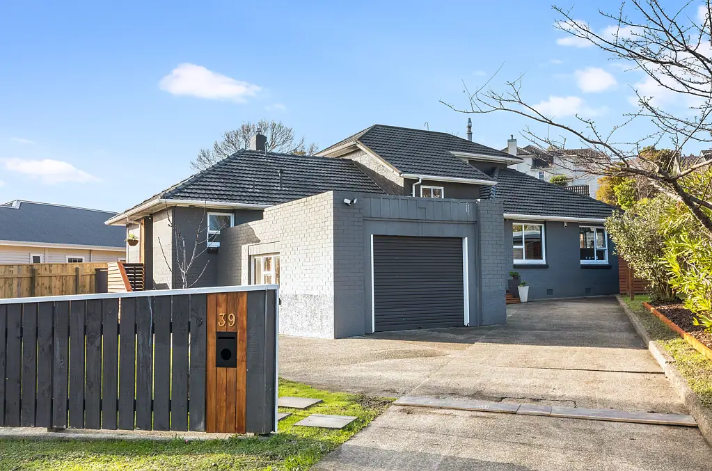 39 Whitemans Road, Silverstream, Upper Hutt, Wellington