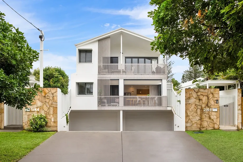 Mermaid Beach 3 Bedroom An Elevated Take on Beachside Living