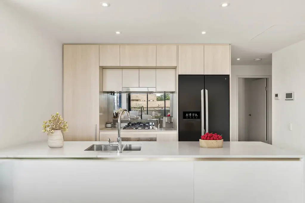 Point Frederick 2ਬੈੱਡਰੂਮ Sophisticated Coastal Living in the Heart of Point Frederick