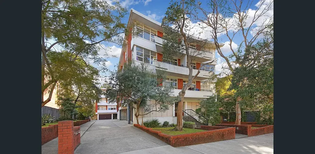 Light Filled Two-Bedroom Apartment in a Superb Location