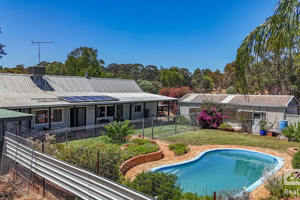 14 Dyer Street, Clackline, WA 6564