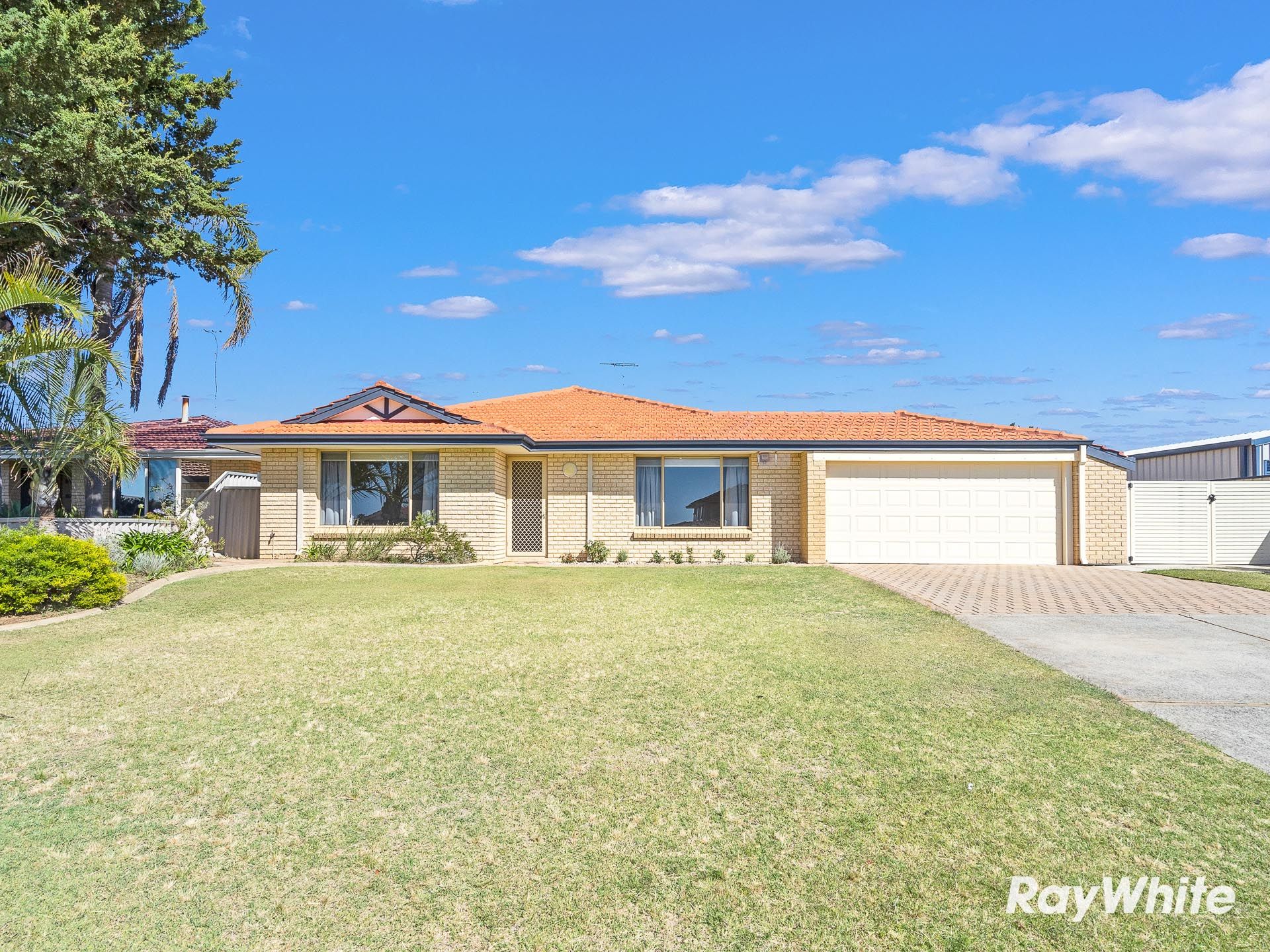 26 KINGFISHER DR, HALLS HEAD WA 6210, 0房, 0浴, House