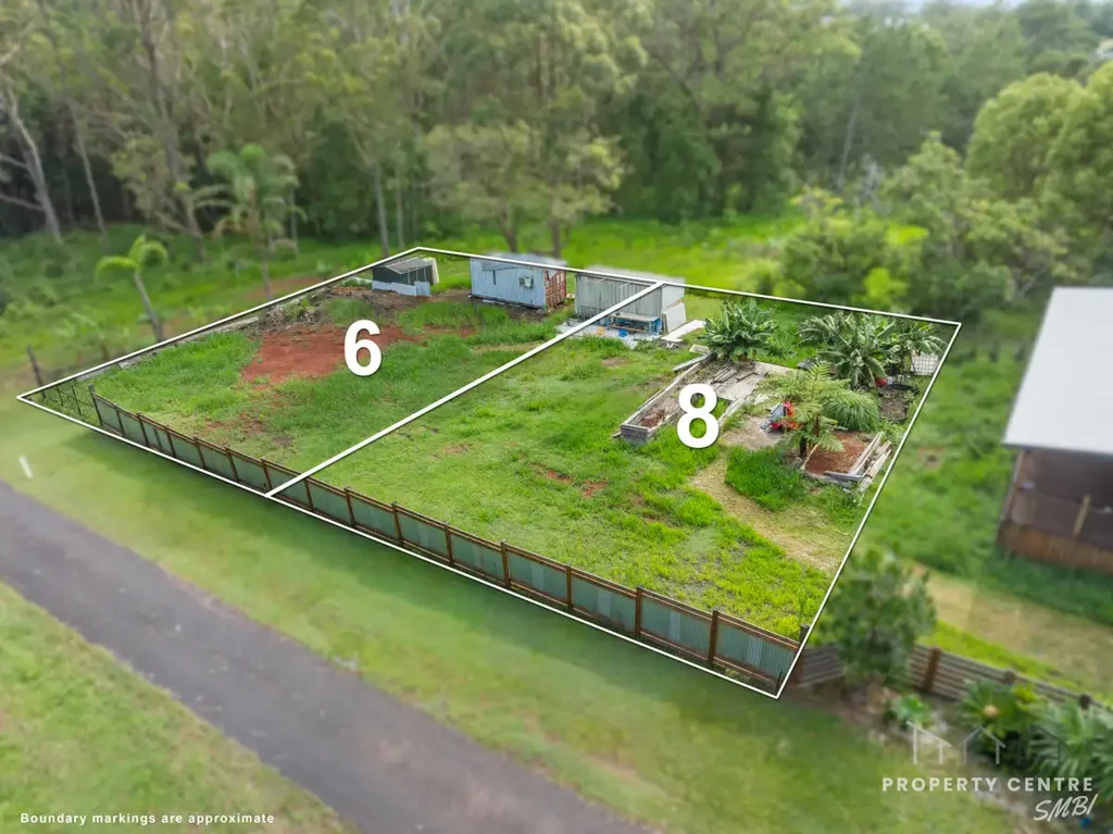 Russell Island 北端宁静位置 步行渡轮购物村 铺砌道路 宽阔门面 围栏环绕 BUY ONE OR BUY BOTH - SEPARATE TITLES - HURRY!