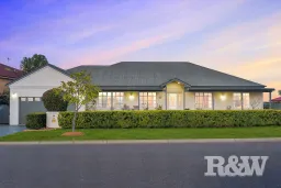 38 Governors Way, Macquarie Links