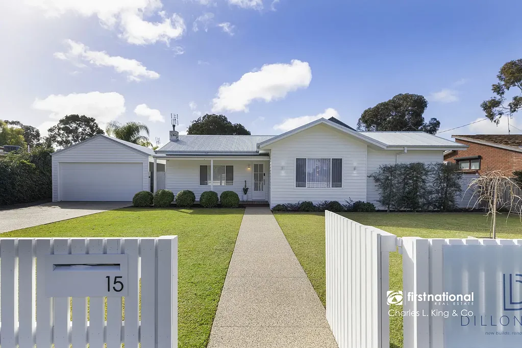 Moama 4房  A Home with History... A Future Without Compromise!