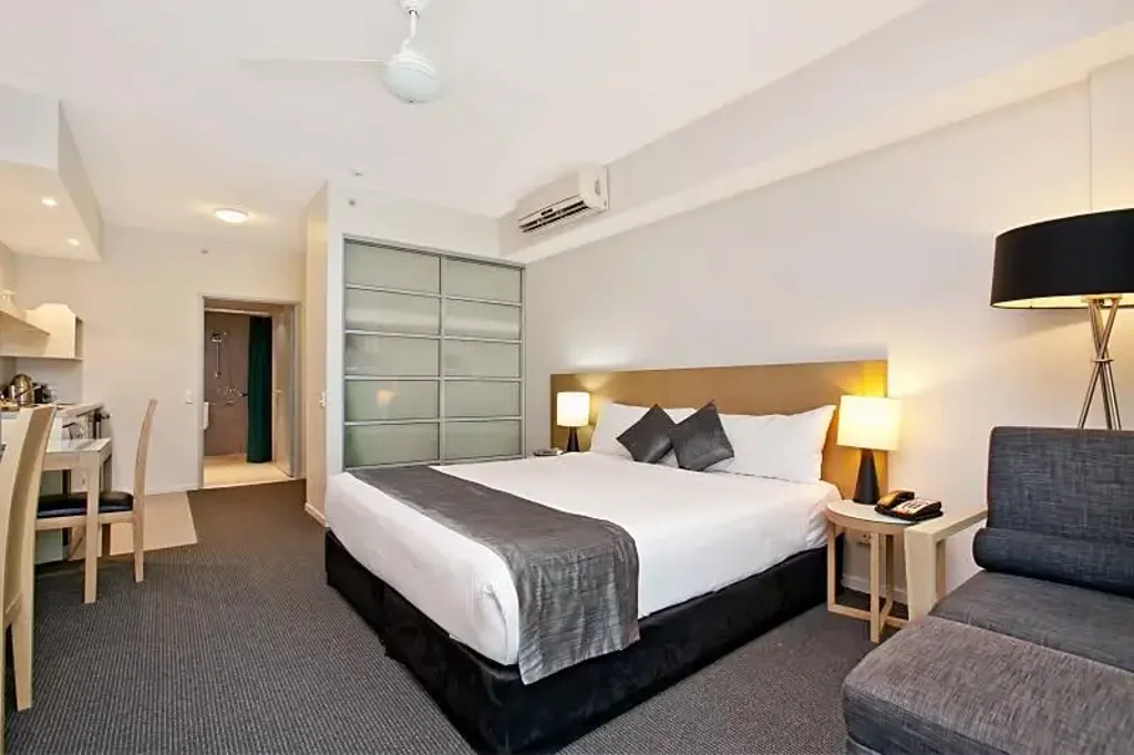 1 Bedroom Fully Furnished Luxury Studio Apartment for Rent in Darwin CBD