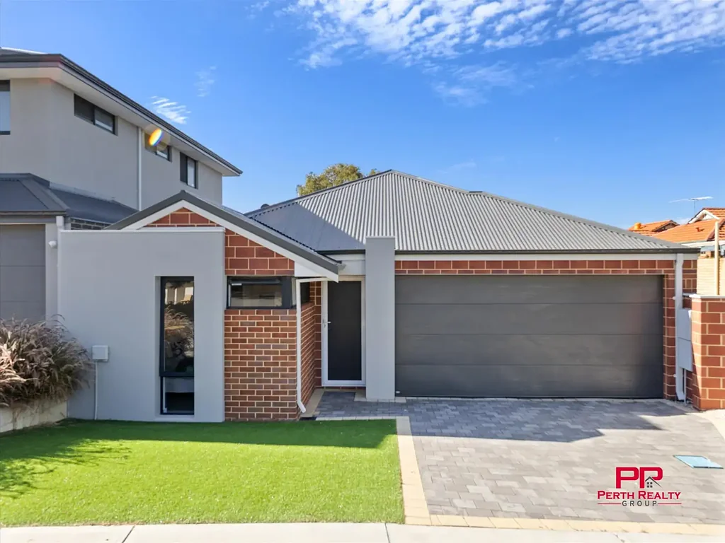 Maylands 3 Bedroom MODERN 2020 BUILT HOME IN PRIME LOCATION!