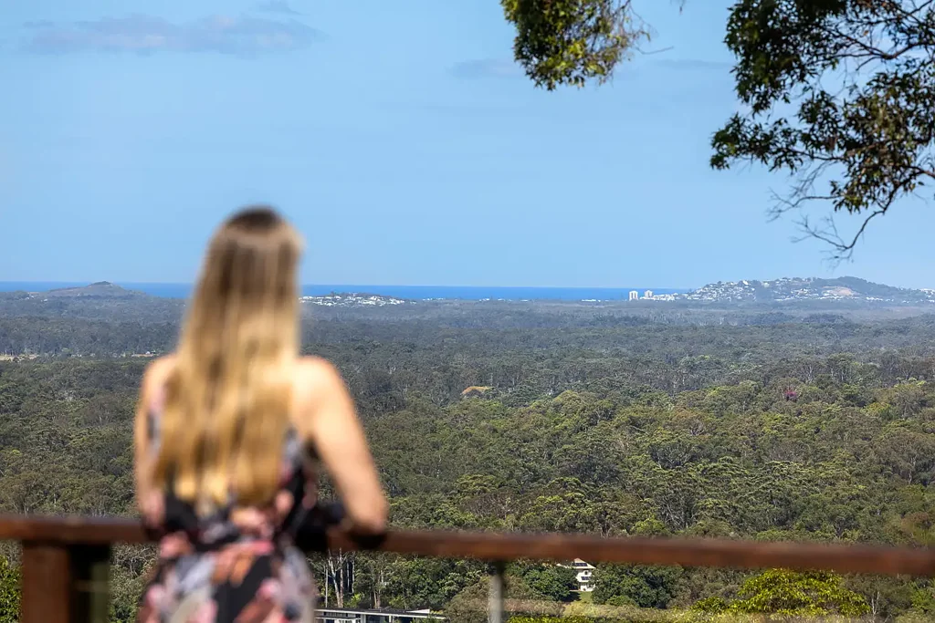 Doonan 5房  Luxe Hinterland Living with Panoramic Ocean Views