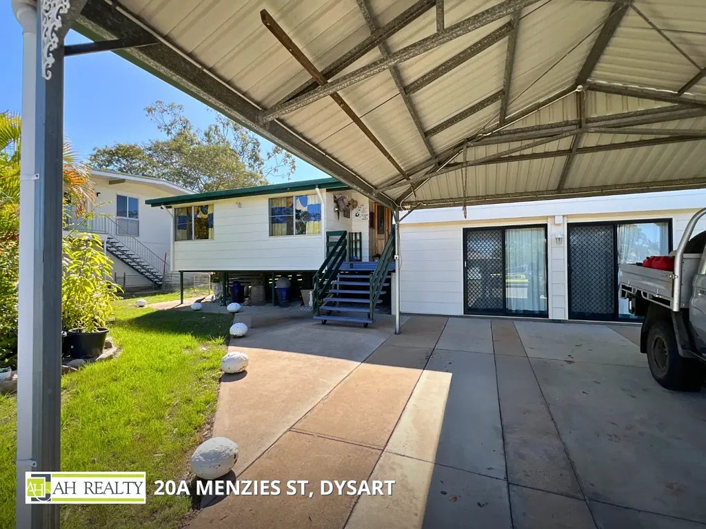Dysart 6બેડરૂમ SPACIOUS SIX BEDROOM HOME - LARGE TIMBER DECK - LARGE DOUBLE CARPORT - POWERED 3-BAY SHED!