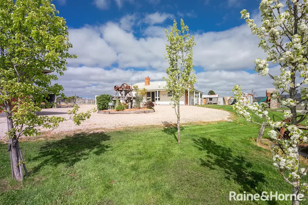 Lancefield 3બેડરૂમ A Rare Macedon Ranges Opportunity - 26 Acres of Lifestyle, Charm & Endless Potential