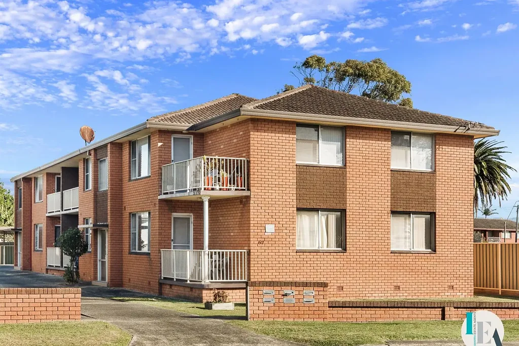 Neat, Fresh & Conveniently Located - Water included