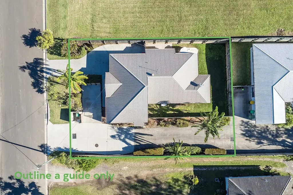 Yandina 3 Bedroom Easy Care Low Maintenance Home