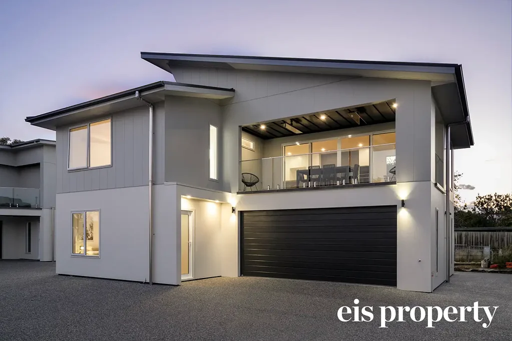 Howrah 3ห้องนอน Your opportunity to own a brand new home this close to the water...