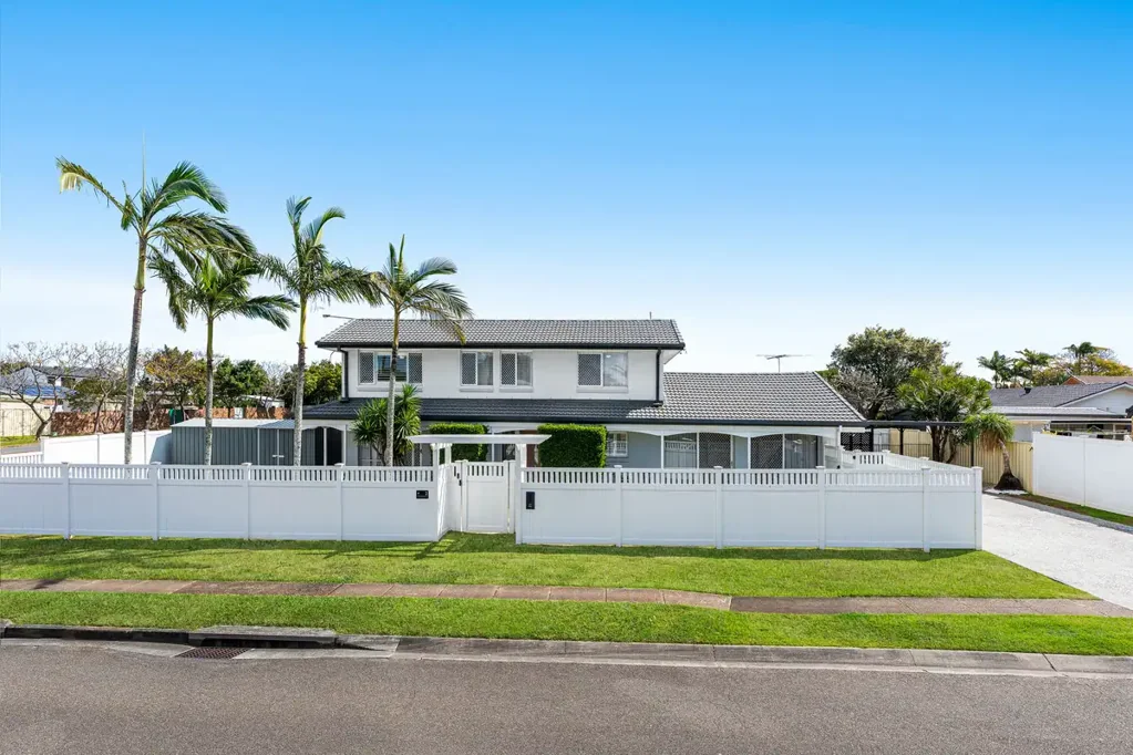 2 Catamaran Street, Manly West, QLD 4179