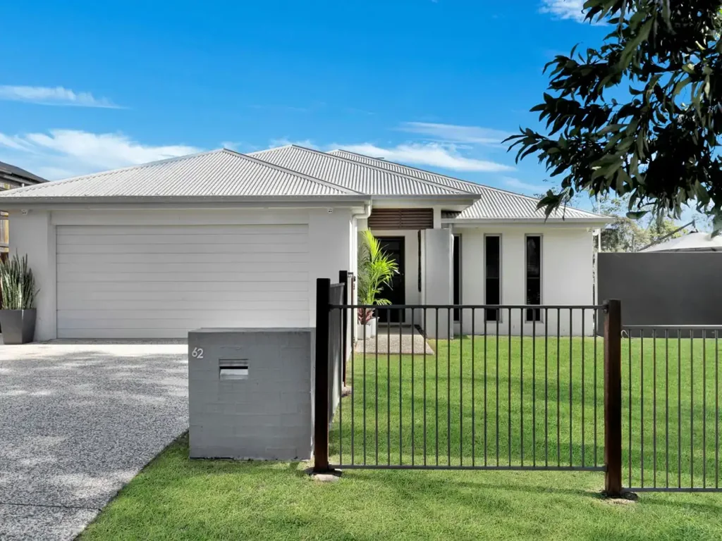62 Hounslow Way, Seventeen Mile Rocks, QLD 4073