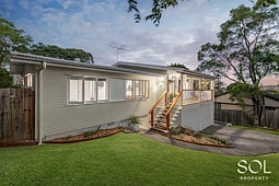 70 Yanderra Avenue, Arana Hills