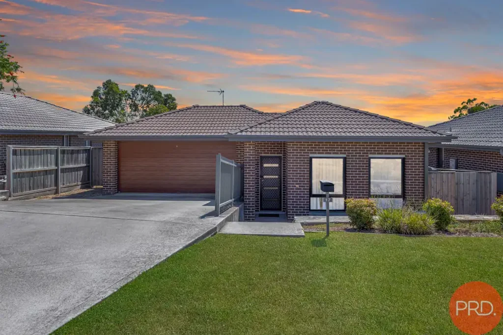 17 & 17A Everingham Road, Raymond Terrace, NSW 2324