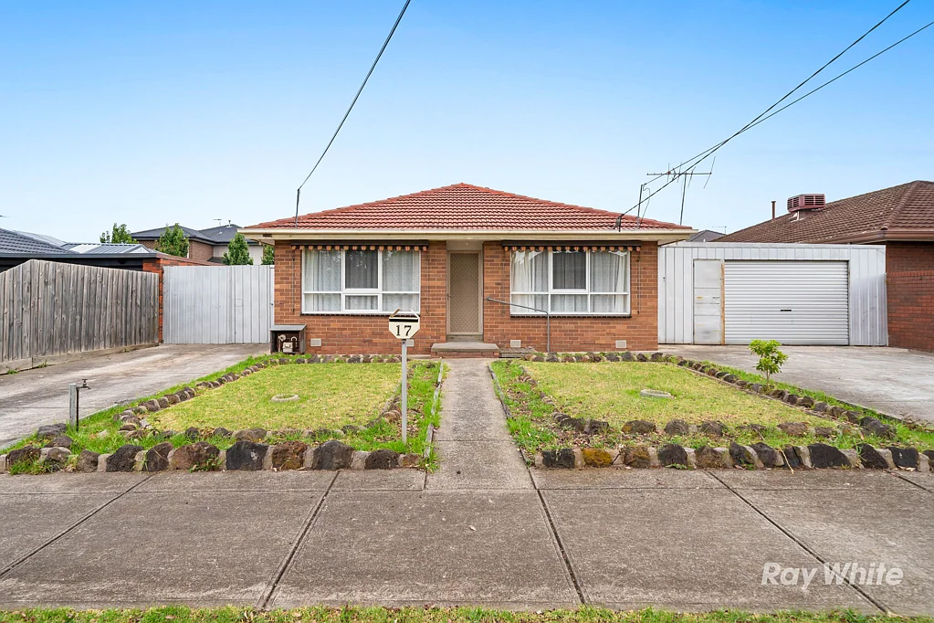 17 Larissa Avenue, Tullamarine, VIC 3043