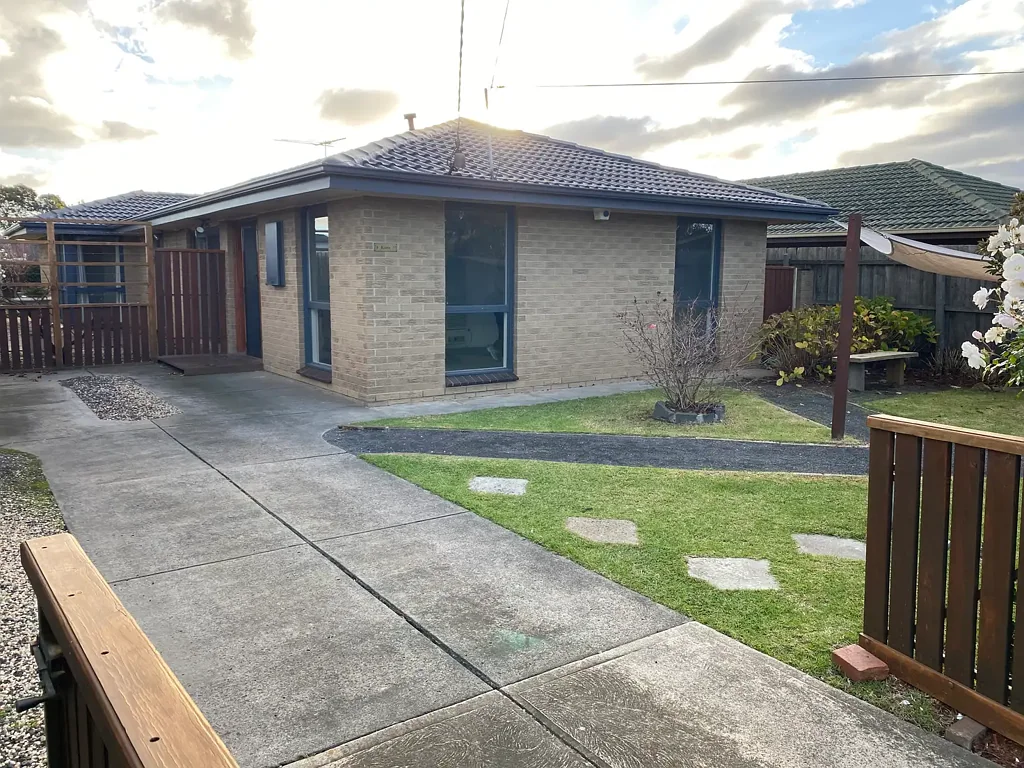 Spacious three bedroom home with well functioning lay out in prime location