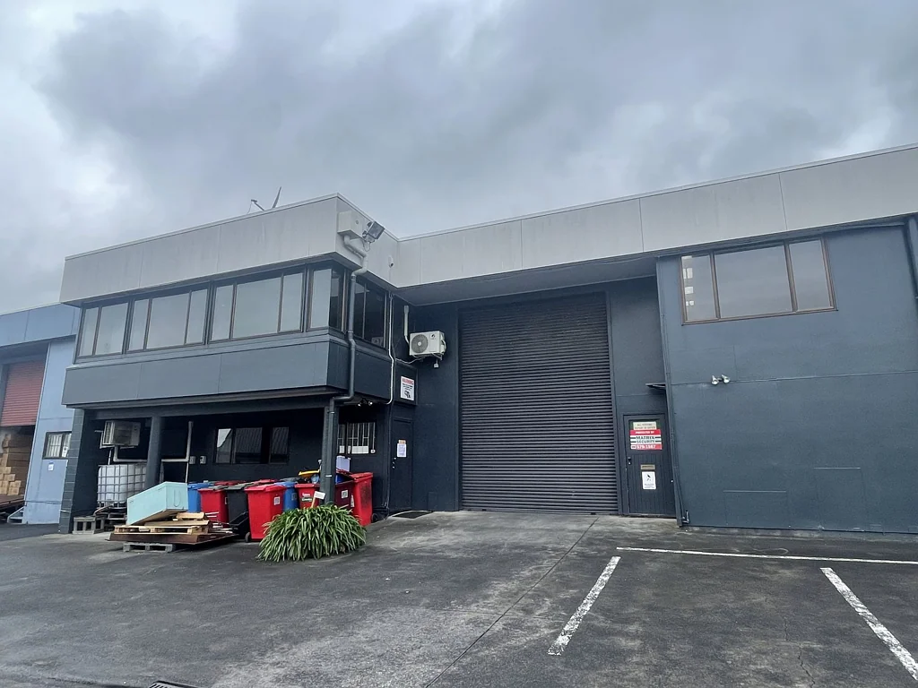 East Tamaki 428m² Live-Work Industrial Space