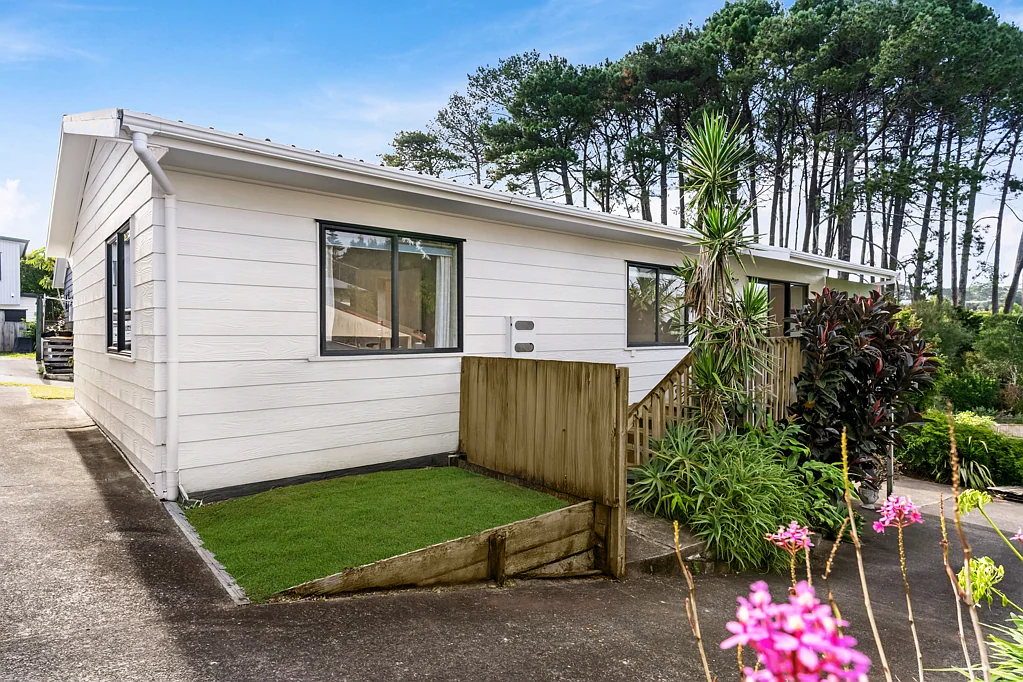2/19 Morton Avenue, Forrest Hill, North Shore City, Auckland