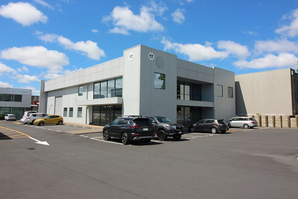 Albany  Pure office on Piermark - available now!