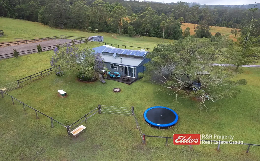 Wootton  118-Acre Lifestyle Property with Off-Grid Weekender
