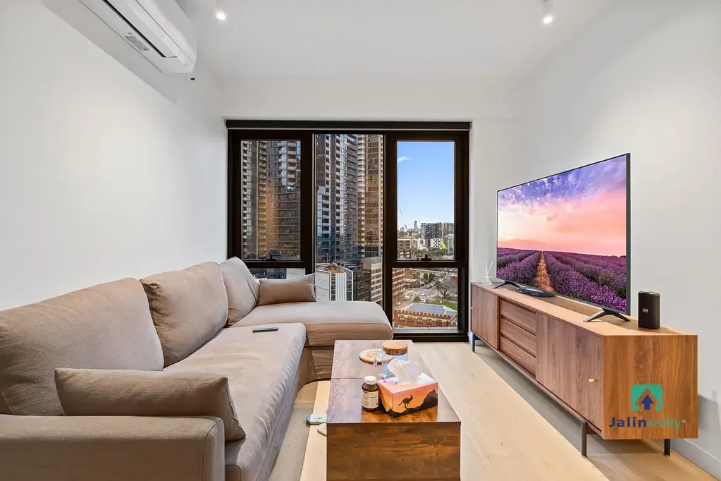 Southbank 2房 时尚 Queensbridge 生活，配备设计师级装修和酒店式设施 Stylish Queensbridge Living with Designer Finishes & Hotel-Style Amenities