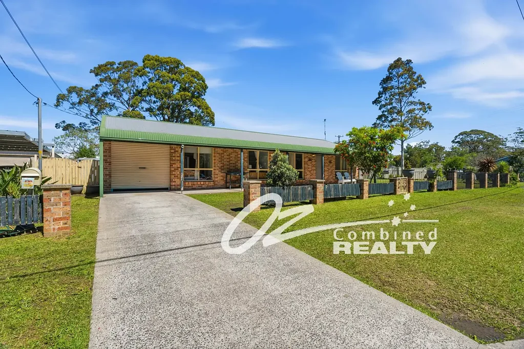 Sanctuary Point 4Kwarto Solid Brick Home with Plenty of Potential