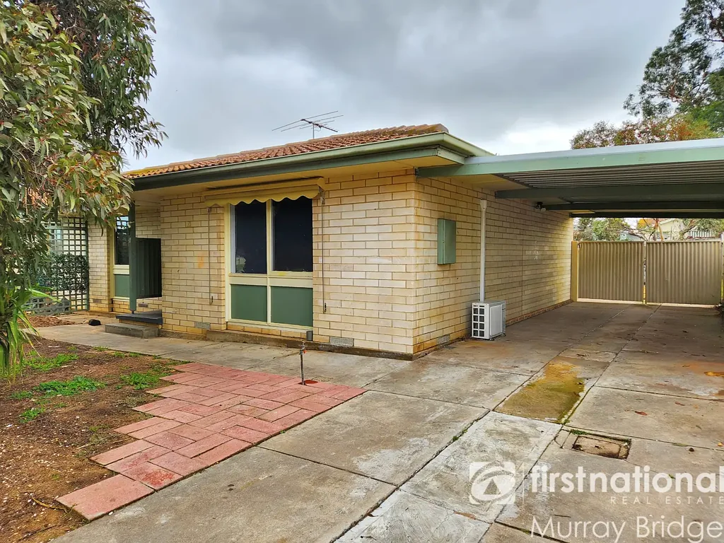 Murray Bridge 3房  Lots of Potential is here.......