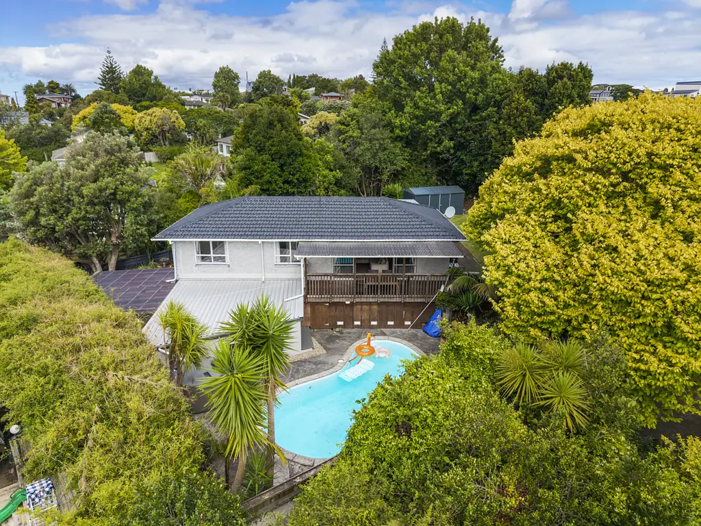 9 Dallow Place, Henderson, Waitakere City, Auckland