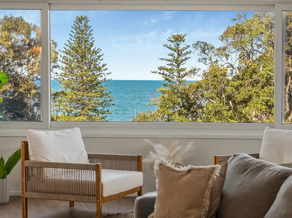 Redcliffe 3房 《萨顿斯海滩终极 sanctuary - 奢华、空间和全景视野》 The Ultimate Suttons Beach Sanctuary - Luxury, Space, and Panoramic Views