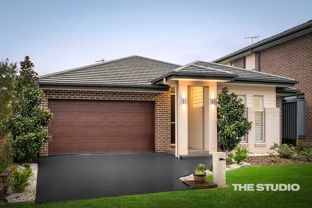 North Kellyville 4कमरा A Light-Filled Home Balancing Style and Practicality