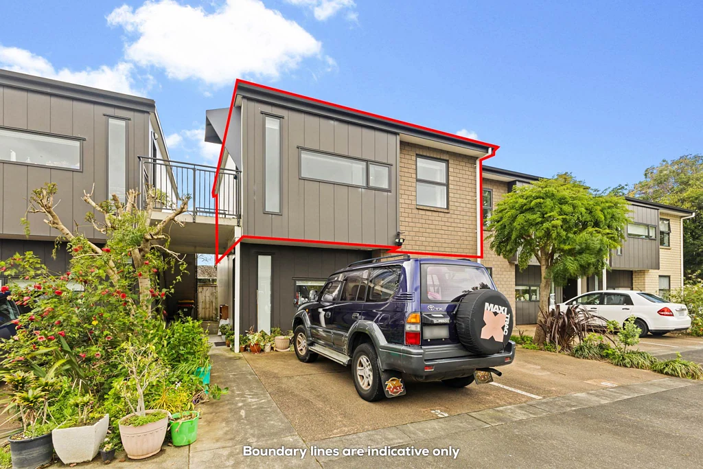 Papatoetoe 2 Slaapkamer Cosy perch, above and beyond!
