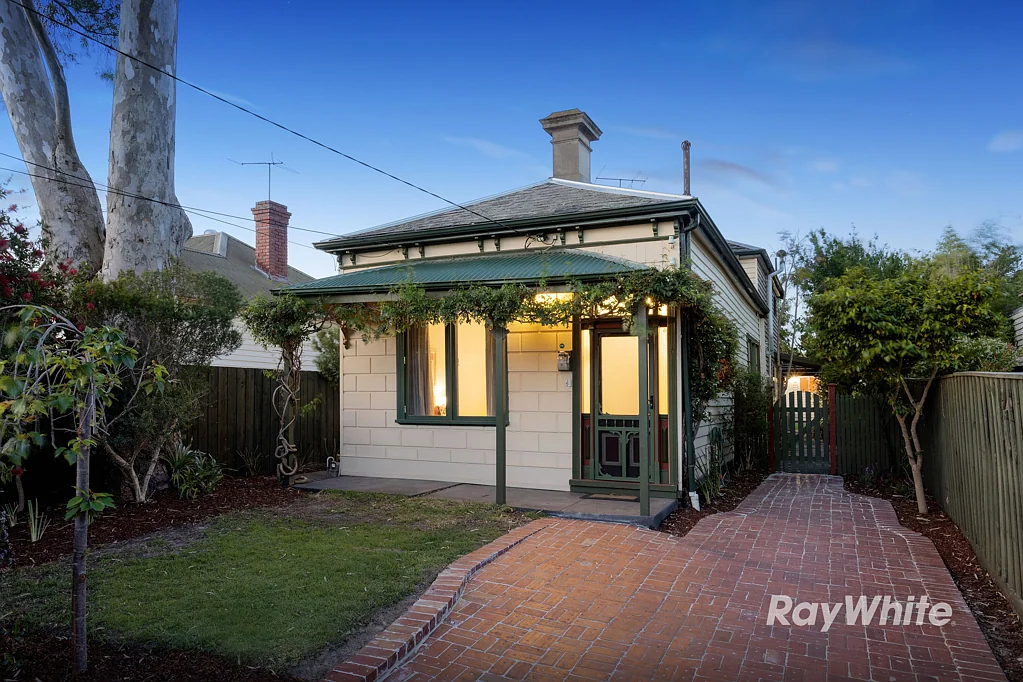 5 Rugby Road, Hughesdale, VIC 3166