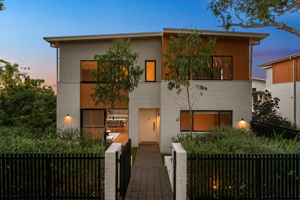 Caringbah South 4ਬੈੱਡਰੂਮ Executive Living
