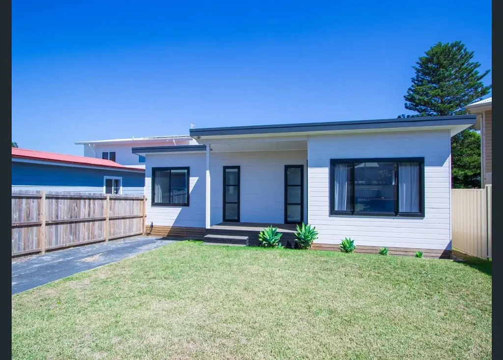 Coastal Comfort with Modern Style in the Heart of Shelly Beach