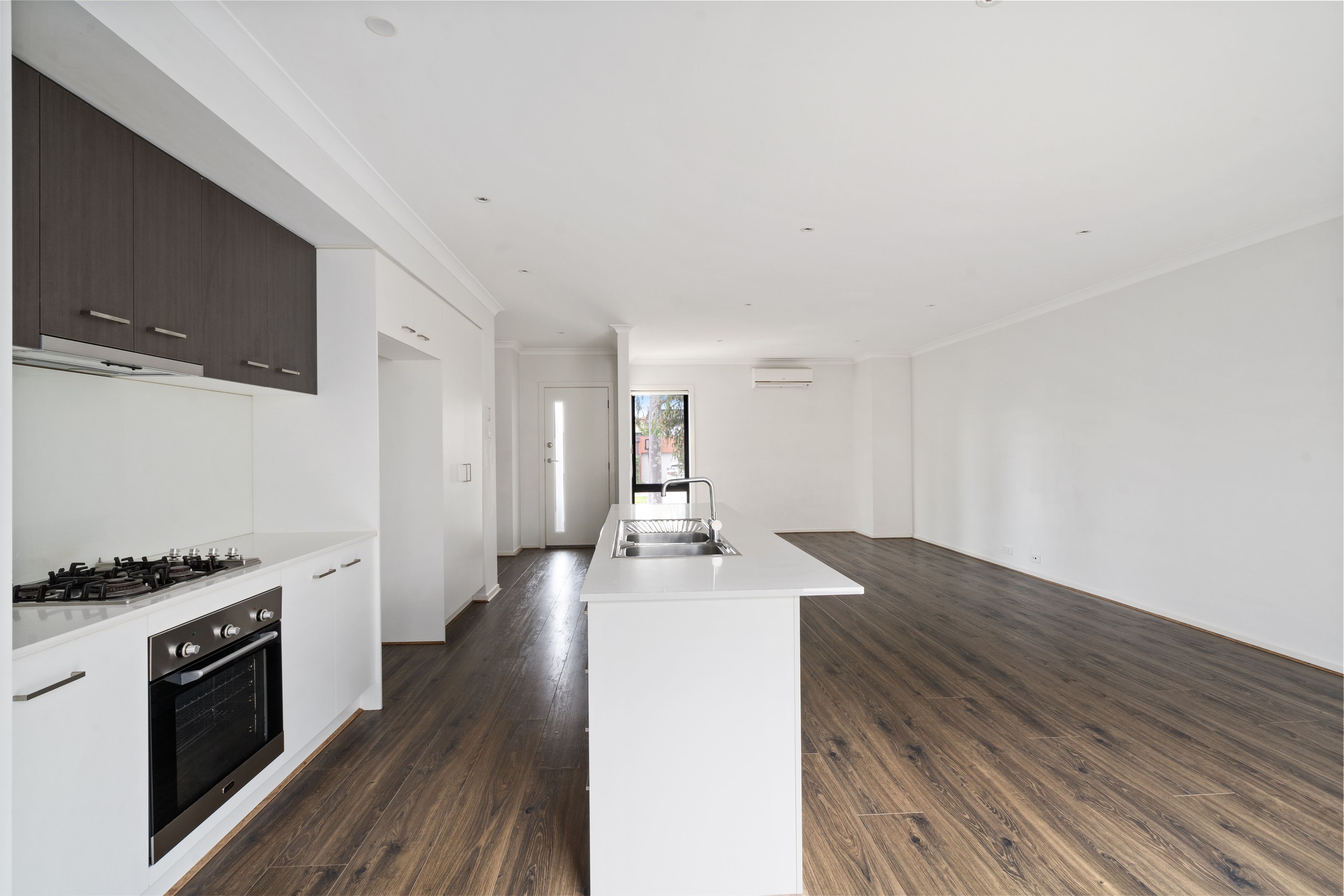 14 SNAPSHOT DR, COBURG NORTH VIC 3058, 0房, 0浴, Townhouse