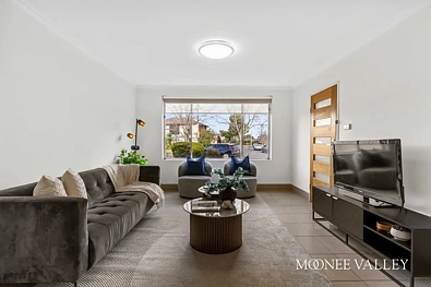 8 Sovereign Way, Avondale Heights, VIC 3034, 4 slaapkamers, 2 badkamers, House